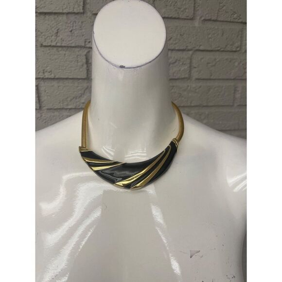 Napier Vintage Black Enamel / Gold Tone Fashion Jewelry - Picture 1 of 5